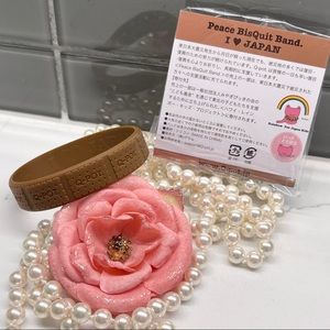 Q-POT Chocolate Biscuits Band Silicone Rubber Bracelet Wristband Bangle Stretch